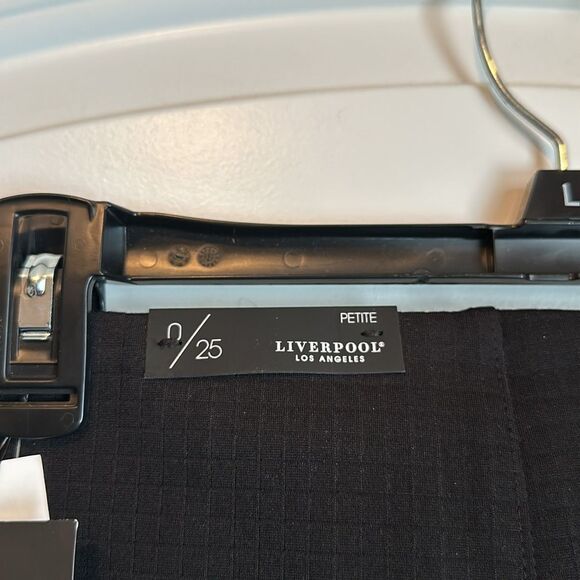 NWT Liverpool Knit Pencil Skirt - Picture 7 of 8